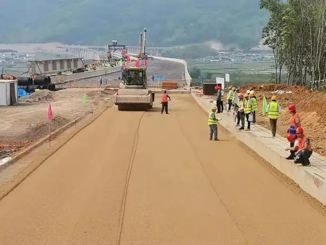 芒市路基工程